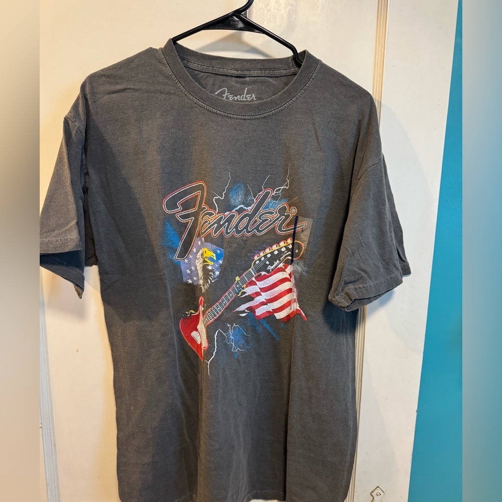 Fender Gray Graphic T-Shirt for Men NWOT